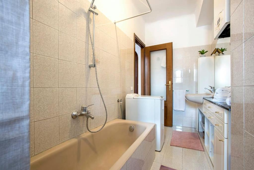 Giudy's House Rom